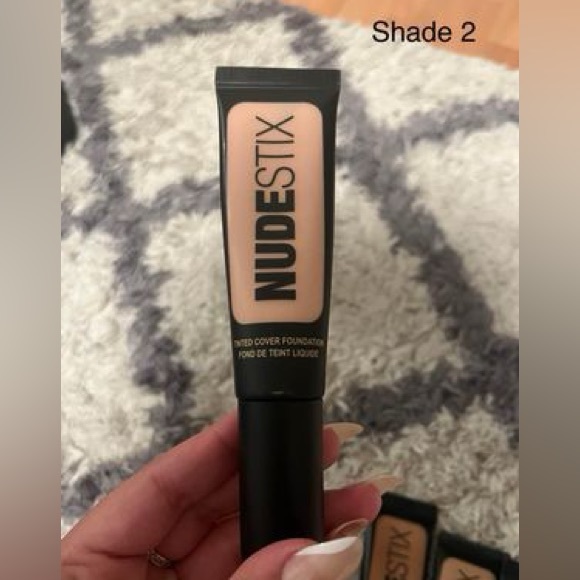 NUDESTIX Tinted Cover Foundation - Picture 2 of 7